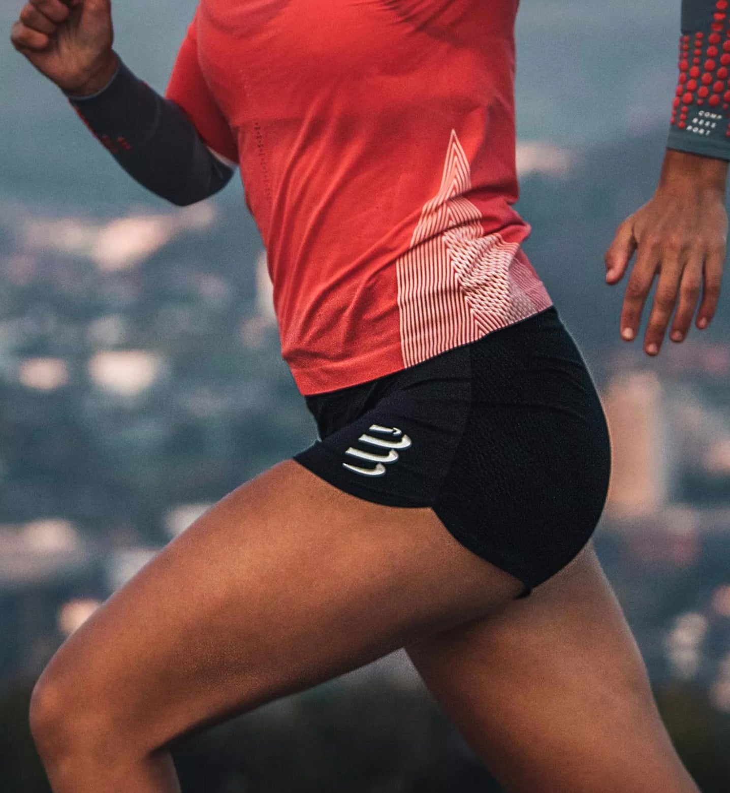 Compressport short performance W