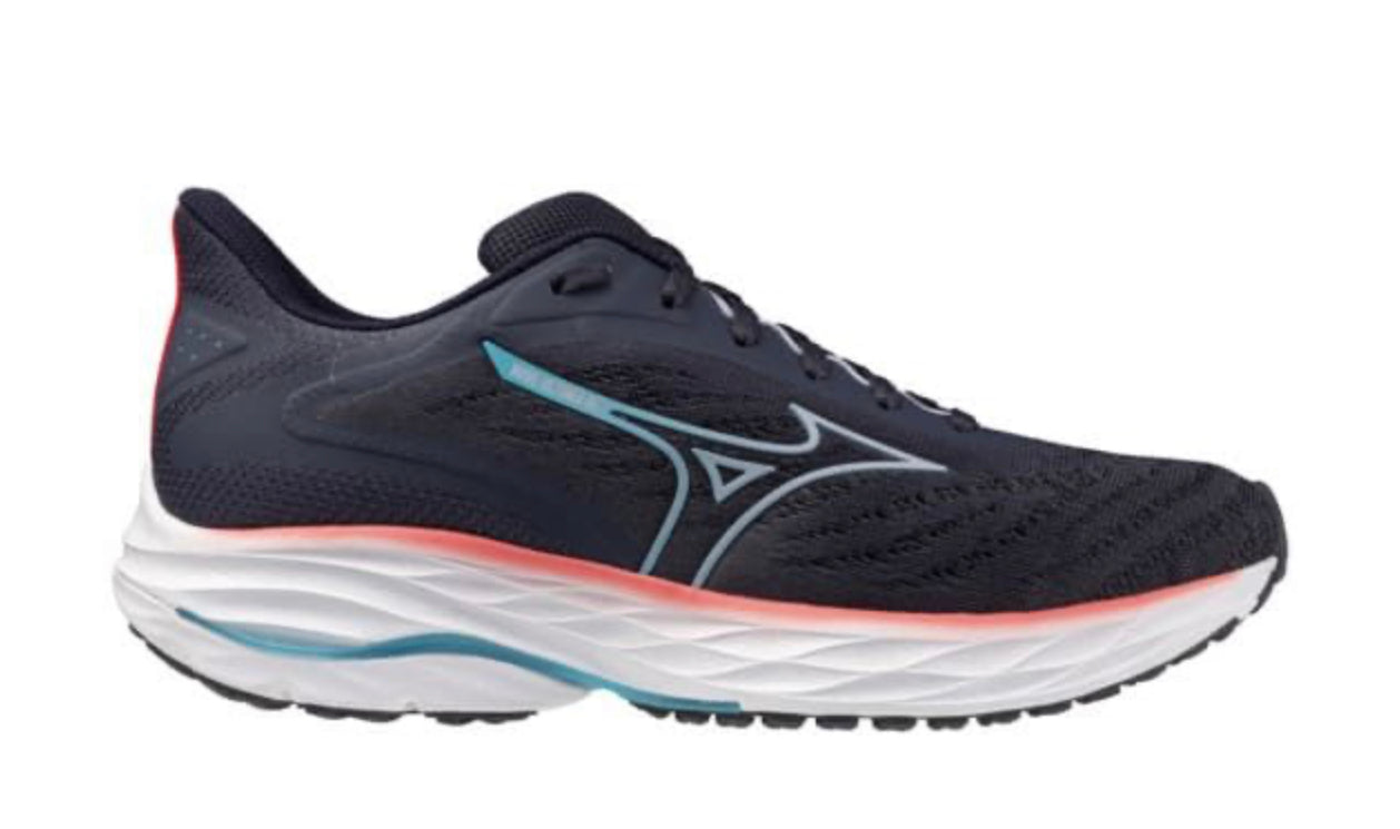 Mizuno Ultima 16