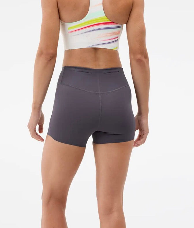 Short Hoka W