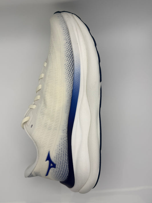 Mizuno Wave Sky 9