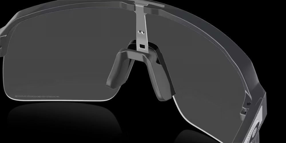 Oakley - Sutro Lite Photocromic/Matte Carbon