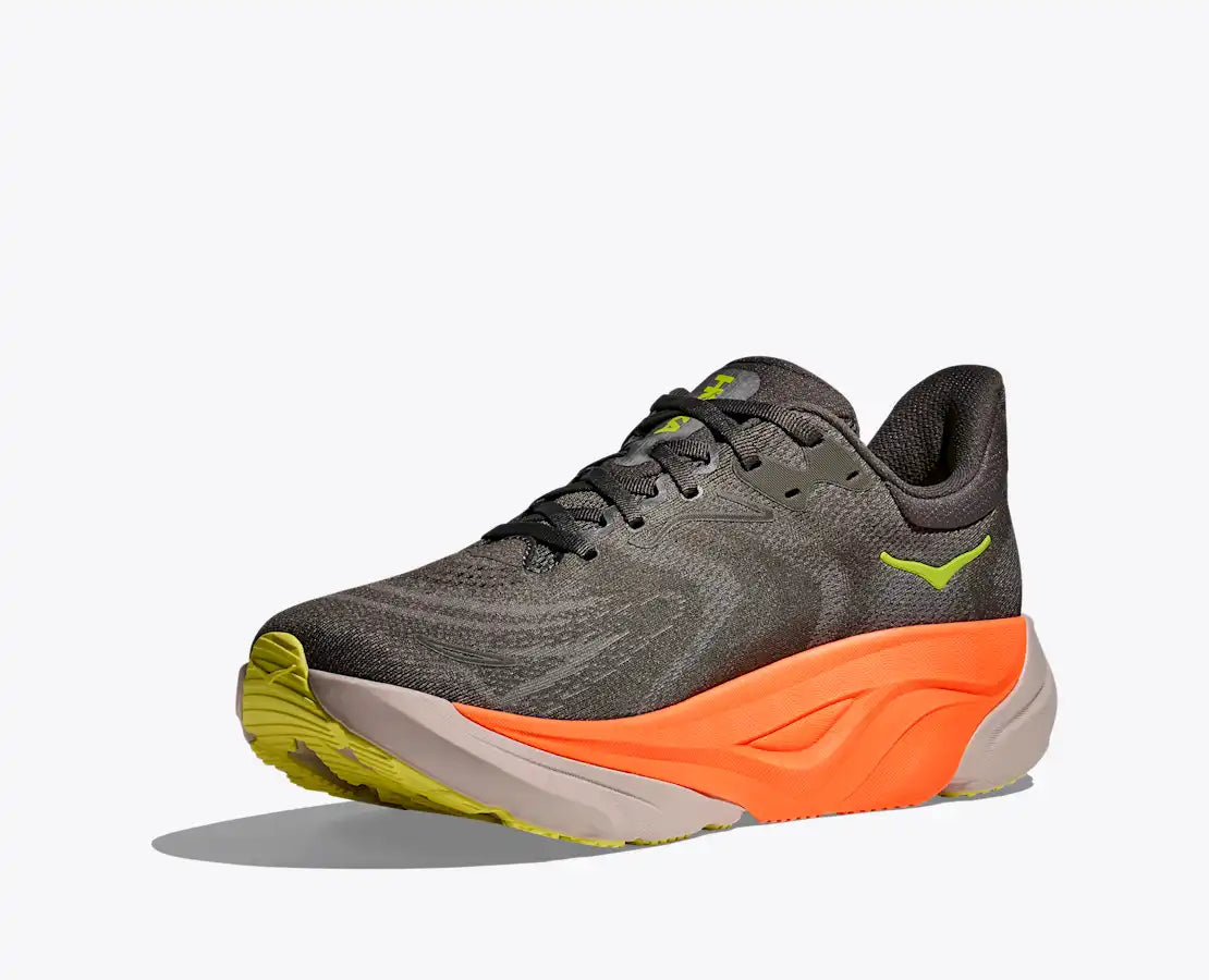 HOKA ARAHI 8 M
