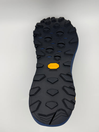 Mizuno Wave Mujin 11