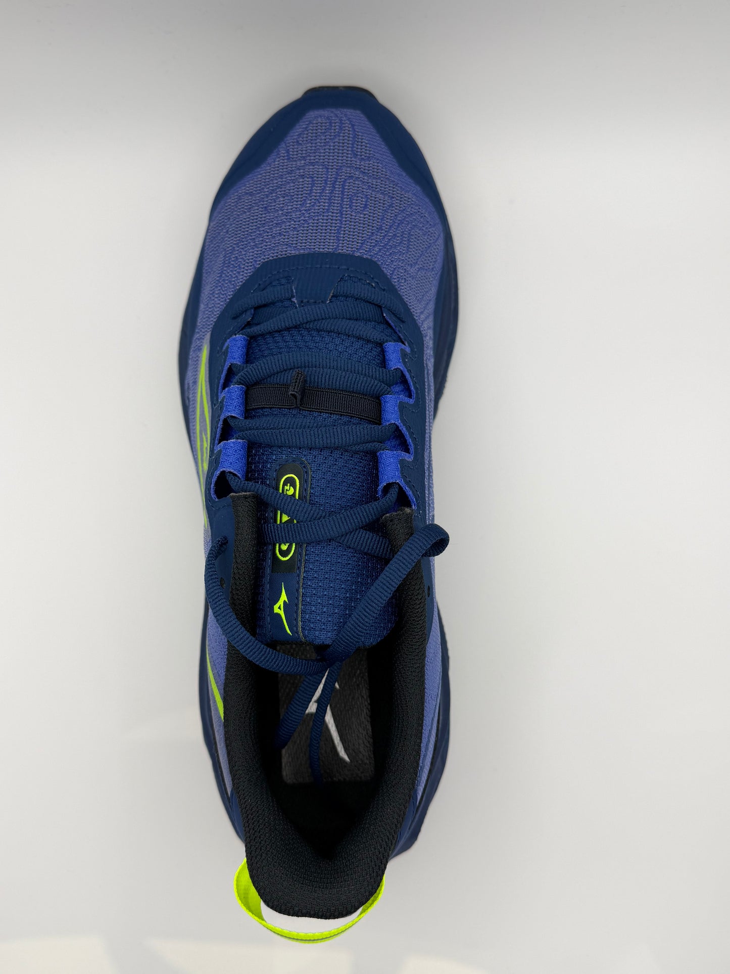 Mizuno Wave Mujin 11