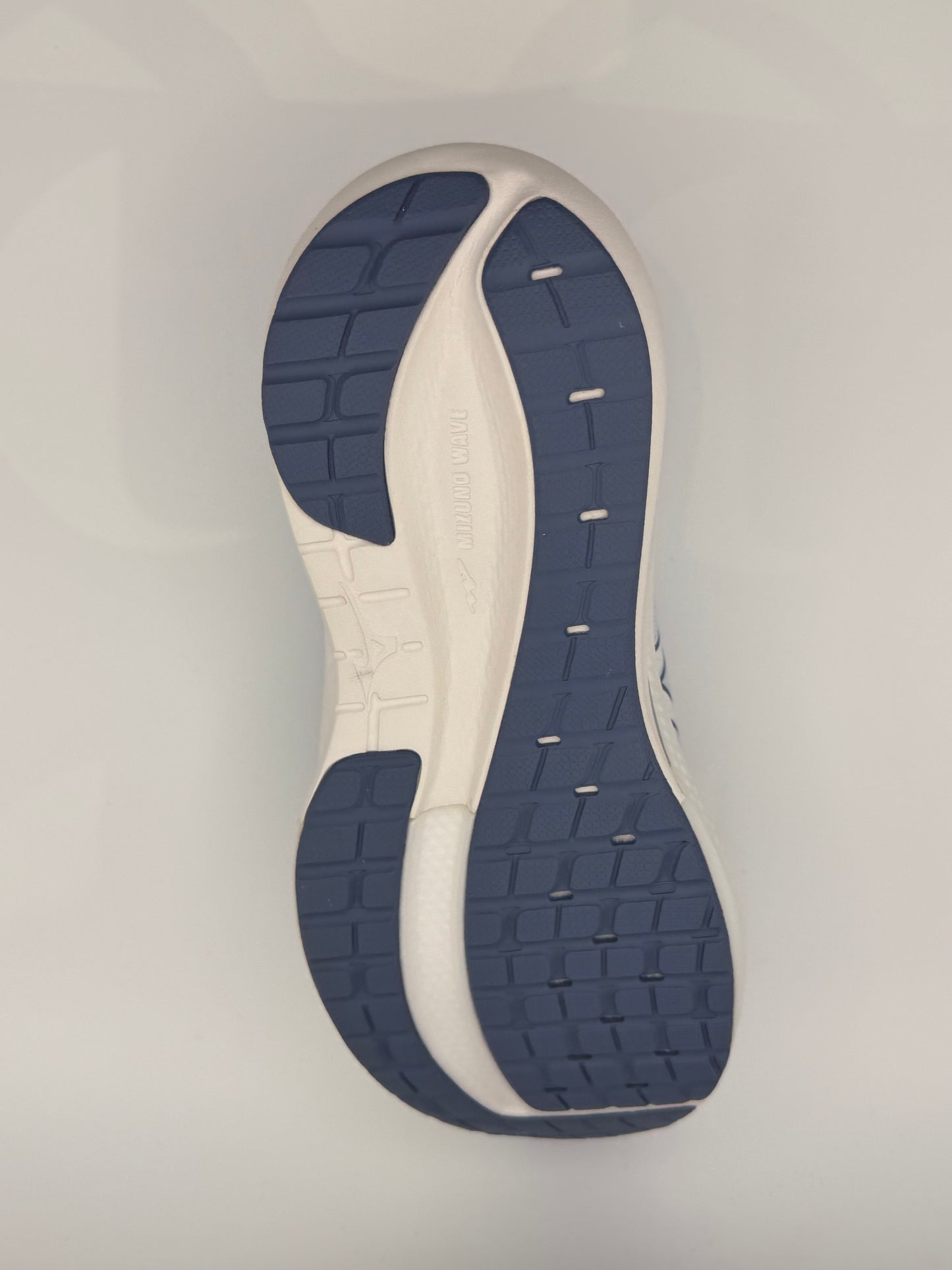 Mizuno Wave inspire 22